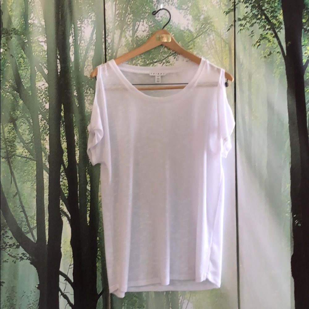 Cold shoulder top